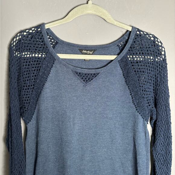 Lucky Brand Navy Blue Ribbed Long Crochet Sleeve Top Size Medium - Picture 2 of 7